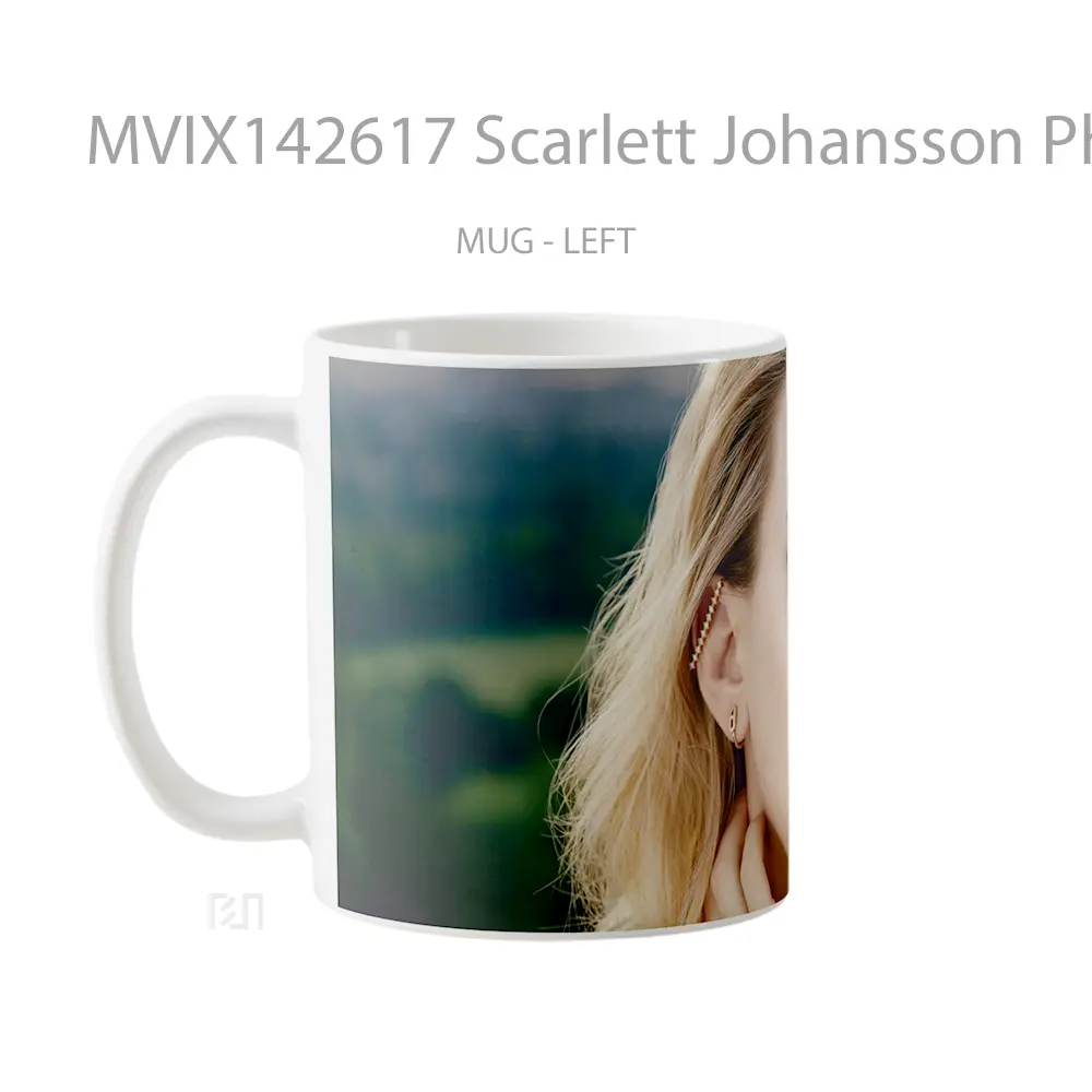 Mug Scarlett Johansson Photo Gelas Keramik Unik - All-side / Desain