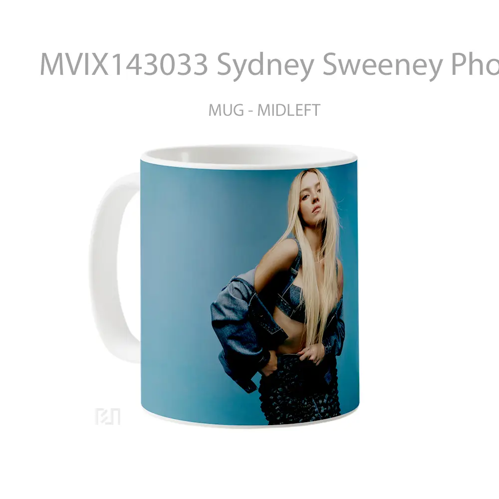 Mug Sydney Sweeney Photoshoot Gelas Keramik Unik - All-side / Desain